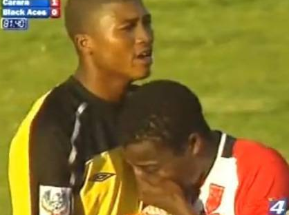 Futbolcular sahada böyle ağladı - Resim: 4