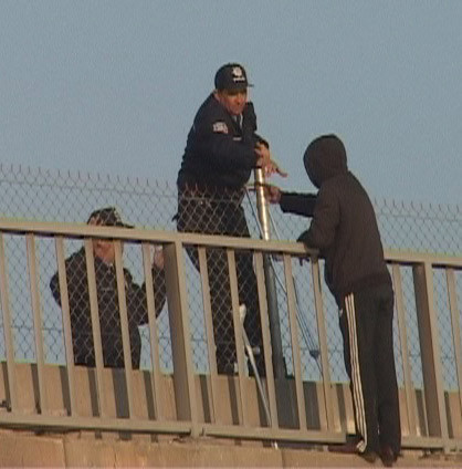 Saniye saniye intihar anı - Resim: 3