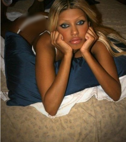 Silikonları ile dehşete düşürenler - Resim: 3