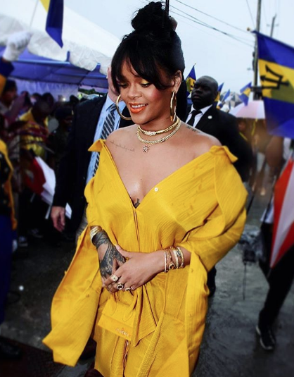 Rihanna'nın çorapları olay oldu! Dudak uçuklatıyor - Resim: 4