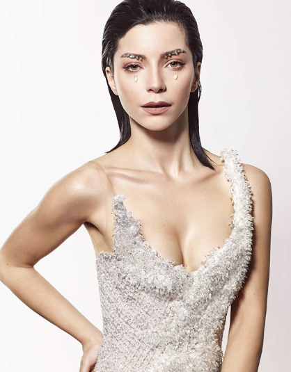 Merve Boluğur isyan bayrağını çekti - Resim: 3