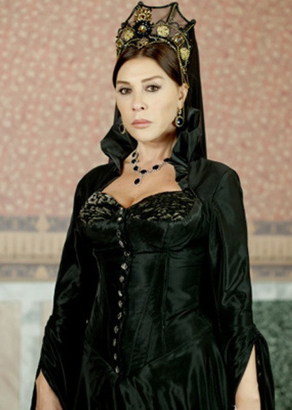 Nebahat Çehre "Benim de başıma gelsin istemiyorum" dedi - Resim: 3