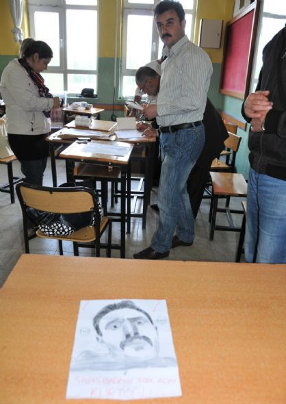 Zarf içerisinden çıkan herkesi şaşırttı - Resim: 2