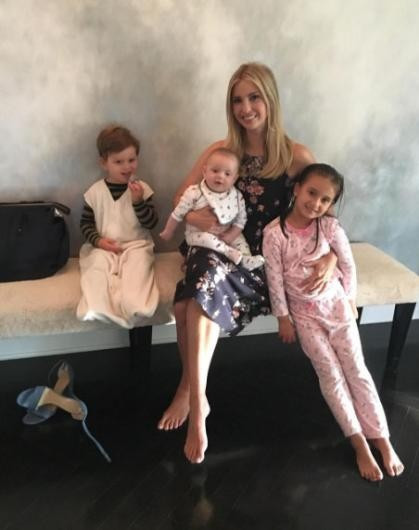 İvanka Trump'ın ev halini gördünüz mü 3 çocuklu bomba! - Resim: 1
