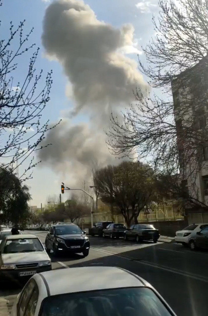 İsrail İran'a saldırı başlattı İran'dan onlarca balistik füzeyle misilleme - Resim: 0