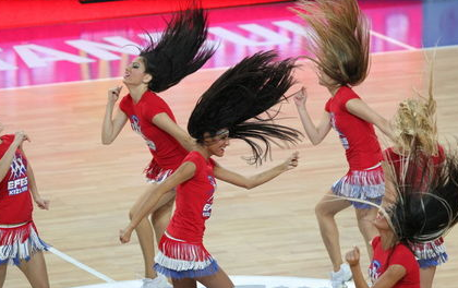 Bu kızların sıfır beden olması yasak! - Resim: 3