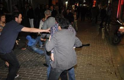 Ünlü oyuncu karakolluk oldu - Resim: 2