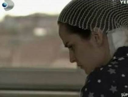 Dizilerdeki ilginç çekim hataları - Resim: 2