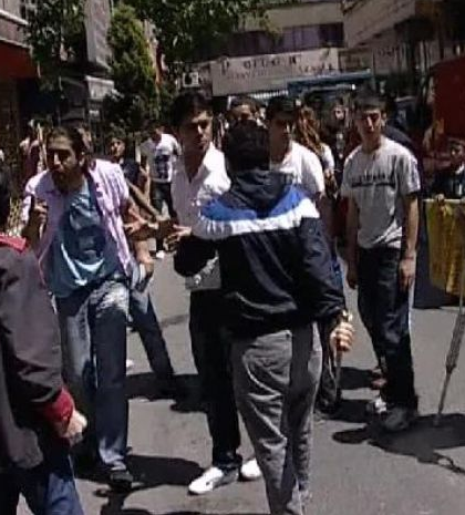 BDP'lilere linç girişimi - Resim: 2