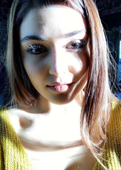 Hande Erçel'in aşkı böyle ifşa oldu hem de eski sevgilisinin en yakın arkadaşı - Resim: 2