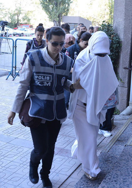 İşte AK Parti'ye sızan ajan kadınlar - Resim: 2