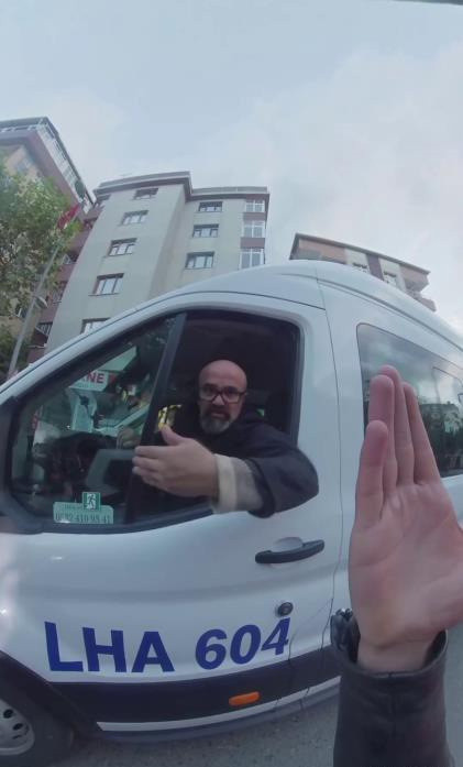 İstanbul'da moto kuryeden servis sürücüsüne 'Polat Alemdar' tepkisi - Resim: 1