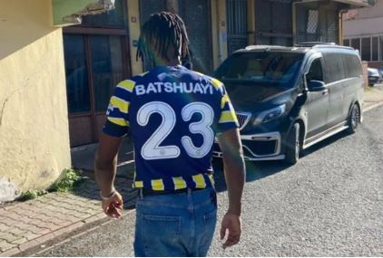 Michy Batshuayi sosyal medyada paylaştı görenler bir anlık şaşkınlık yaşadı - Resim: 1