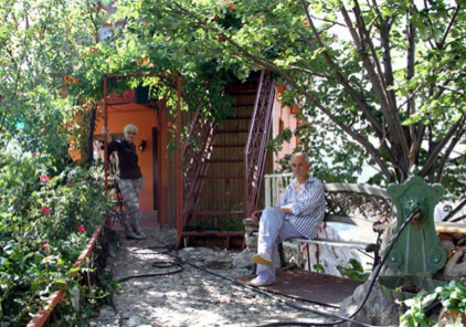 Öyle bir yere ev yaptılar ki... - Resim: 1