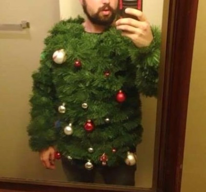 Yeni yıla girmek istedikleri kıyafetleri şaşırttı - Resim: 1