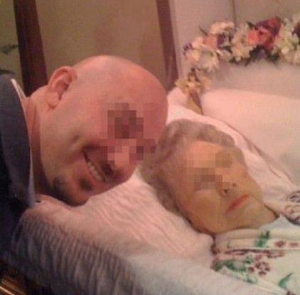 Facebook'u karıştıran akılalmaz kareler - Resim: 4