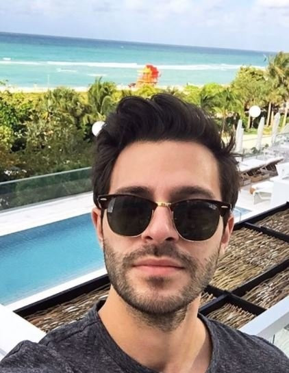 Hakan Sabancı çok fena yakalandı! Playboy kızıyla birlikte... - Resim: 1