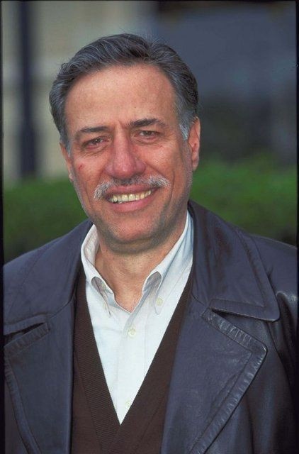 Güldür Güldür'ün sunucusu Ali Sunal'dan babası Kemal Sunal için duygusal paylaşım - Resim: 1