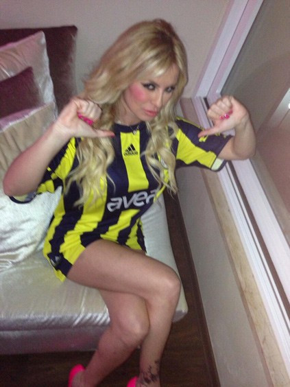 Ünlüler  hangi takımı tutuyor? - Resim: 1