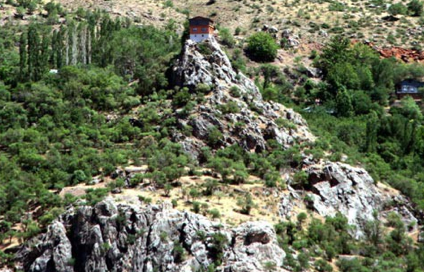 Öyle bir yere ev yaptılar ki... - Resim: 2