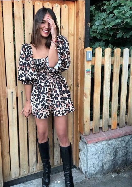 Akrep'in yıldızı Bestemsu Özdemir tartışmanın fitilini ateşledi 'Ergen kitleye...' - Resim: 1