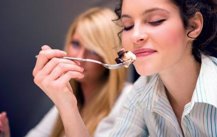 Sadece yediğinizde değil kokladığınızda bile kilo - Resim: 2