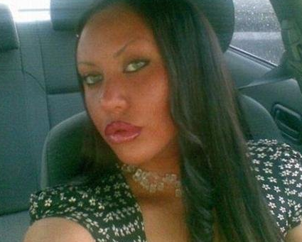 Silikonları ile dehşete düşürenler - Resim: 2