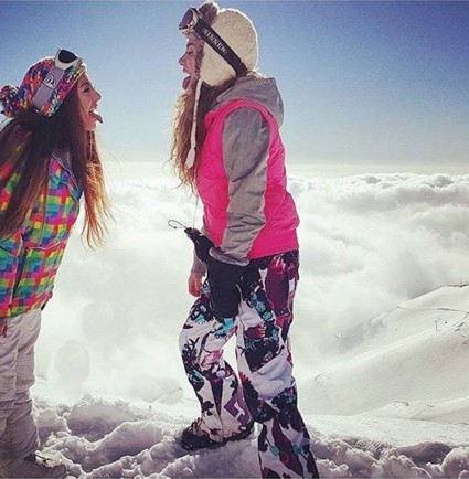 Her pozları olay! İran'ın zengin çocuklarına bakın! - Resim: 1