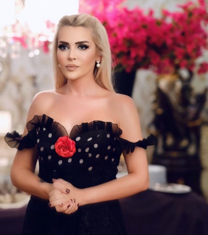 Selin Ciğerci'nin evlilik cüzdanı fotoğrafı olay oldu Gökhan Çıra ile nişanlanmıştı - Resim: 3