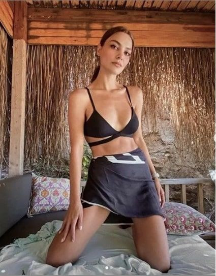 Bikinisi yüzünden frikik veren Hazal Filiz Küçükköse'den kötü haber geldi - Resim: 3