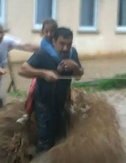 Rize ve Artvin'i sel vurdu Bakan Süleyman Soylu son durumu açıkladı - Resim: 8