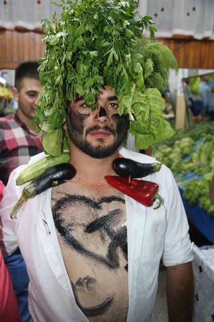 Yok böyle gelenek "Damada kavak ağacı kemirtip..." - Resim: 1