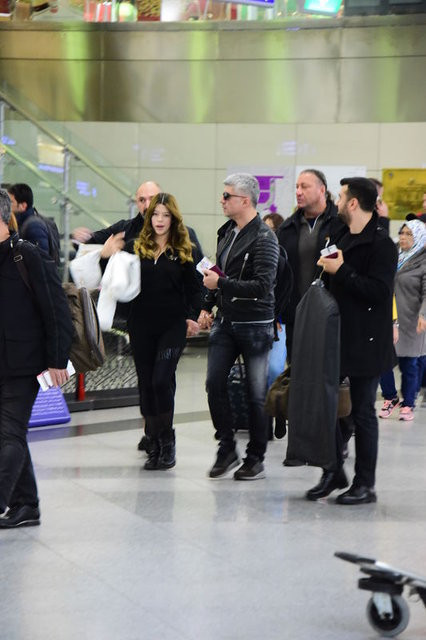 İlk kez el ele görüntülendiler - Resim: 4