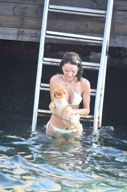 Cansu Taşkın'dan üstsüz fotoğrafına olay sansür!  - Resim: 1