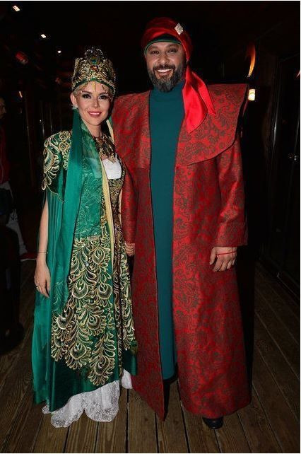 İpek Tanrıyar'dan takipçilerine ağır hakaret! Hamile haliyle içki kadehi paylaşmıştı - Resim: 2