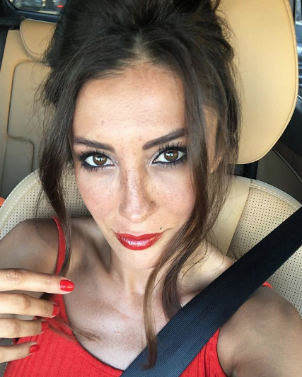 Survivor şampiyonu Merve Oflaz'a 'eskort' kabusu! - Resim: 3