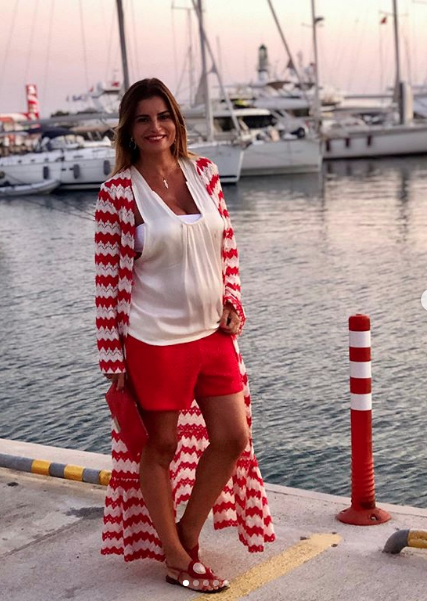 6 Aylık hamile Ece Vahapoğlu plajda fenalaştı imdadına Erdal Özyağcılar koştu - Resim: 4