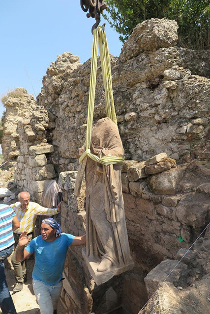 Side'de bulunan Roma dönemi heykelleri restore ediliyor - Resim: 4