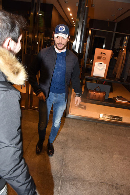 Ünlü isim Bülent Ersoy'a özendi gece yarısı mağaza açtırdı! - Resim: 3