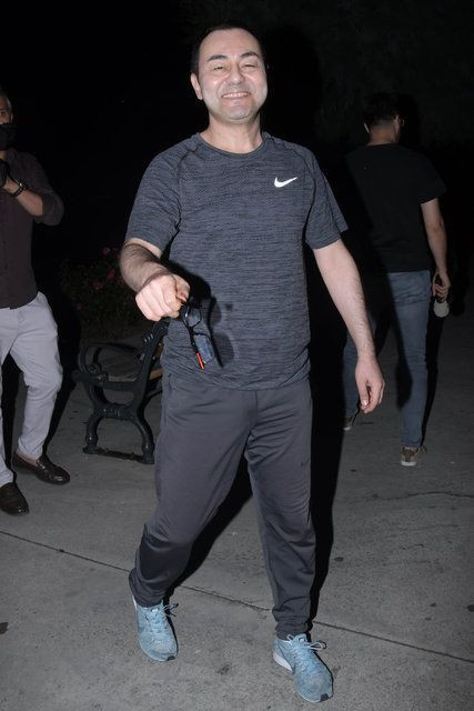 Yeniden tedaviye başladı! Serdar Ortaç Mehmet Ali Erbil'in tavsiyesine uydu: Ağrılarından kurtulmak için... - Resim: 2