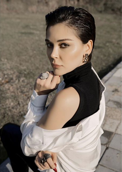 Dövdüğü sevgilisi Sevcan Yaşar'dan Sermiyan Mityat hakkında şok suçlamalar! İlk kez konuştu - Resim: 1