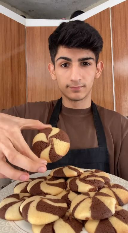 Yemek videolarıyla tanınan fenomen Taha Duymaz'a bıçaklı saldırı Taha Duymaz nereli - Resim: 4