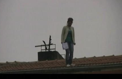 Üçüncü kattan böyle atladı - Resim: 2