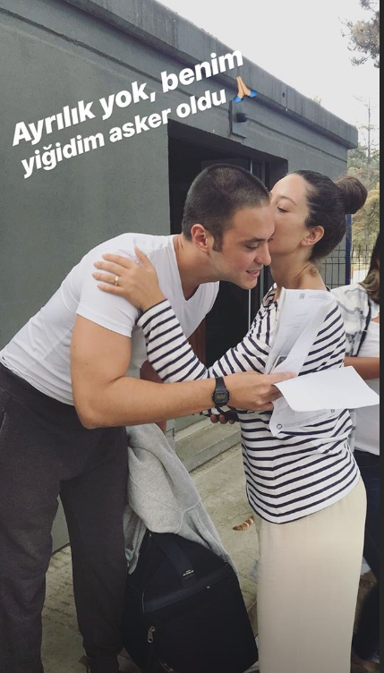 Bedelli askerlikten faydalanan Anıl Altan'ı eşi Pelin Akil askere uğurladı - Resim: 3