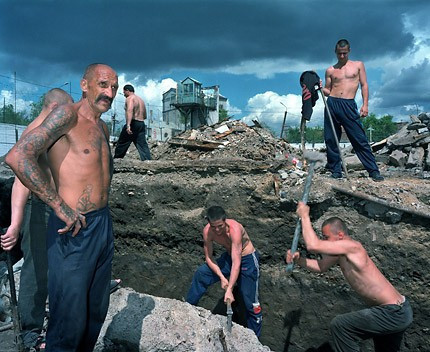 Bu cezaevine girmek yürek işi! Kadınlar ve erkekler aynı yerde... - Resim: 3