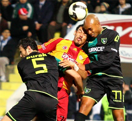 Aslan golcüleri ile kazandı - Resim: 3