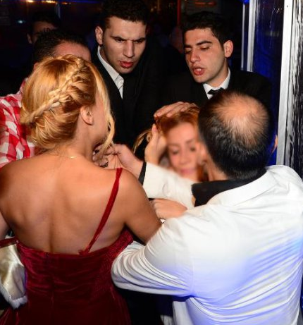 Cicişlere dava şoku - Resim: 4