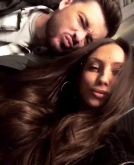 Telefondaki cinsel ilişki fotoğraflarını ifşa etti kıyamet koptu! - Resim: 2