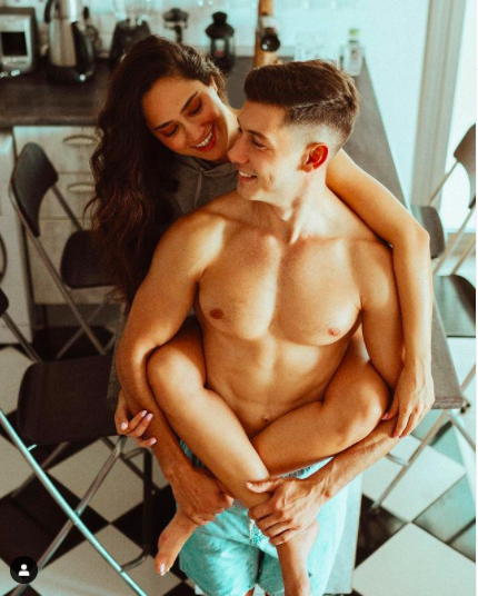 Bahar Sevis kimdir kaç yaşında Survivor Bahar evli mi? - Resim: 0