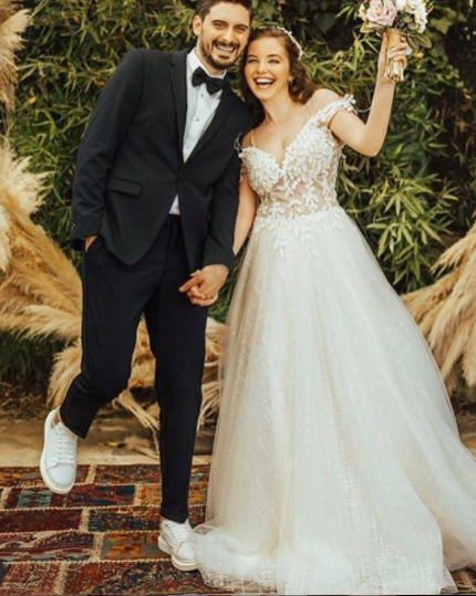 Gizem Güven kaç yaşında evlendi 2020 eşi kimdir? - Resim: 0